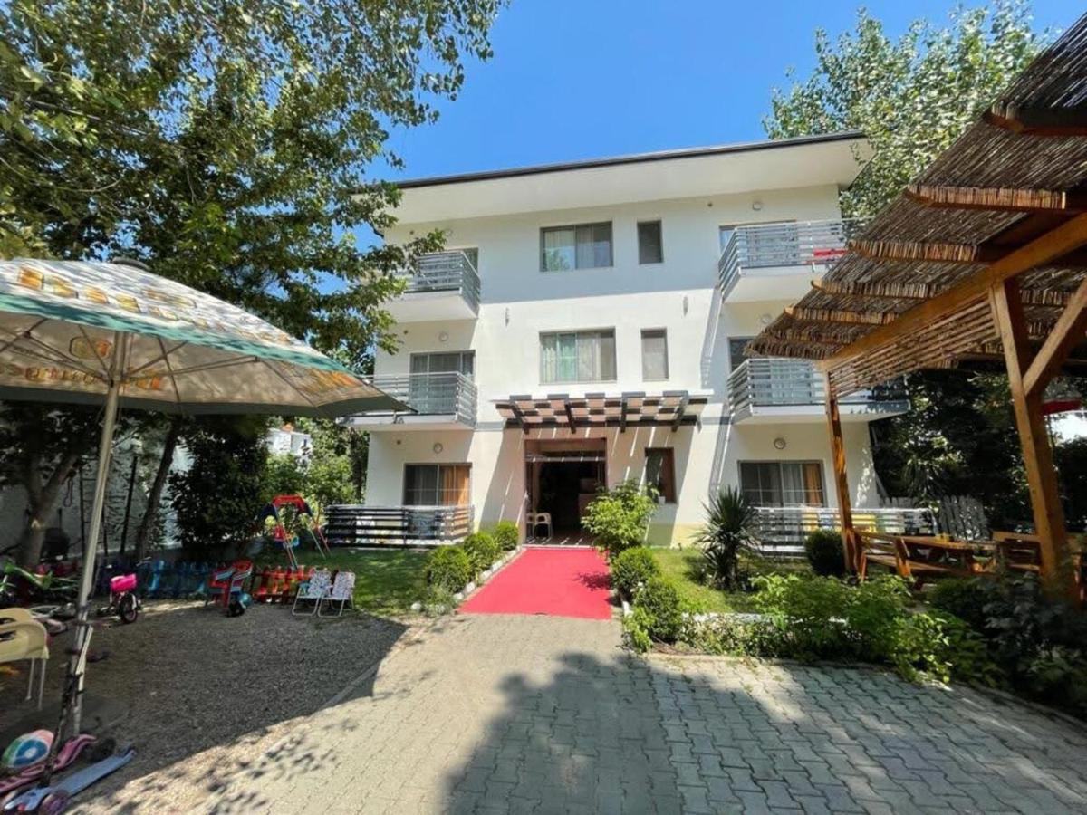 Aparthotel Vila Tufi Velipojë 外观 照片