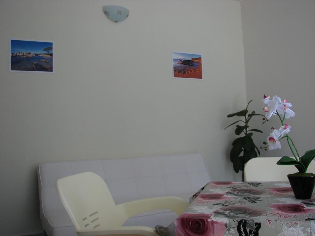 Aparthotel Vila Tufi Velipojë 外观 照片