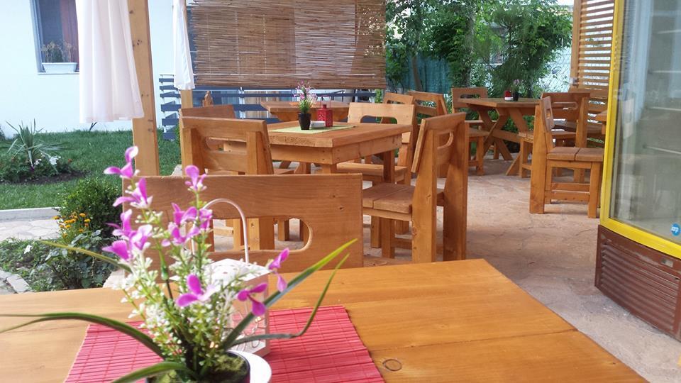 Aparthotel Vila Tufi Velipojë 外观 照片